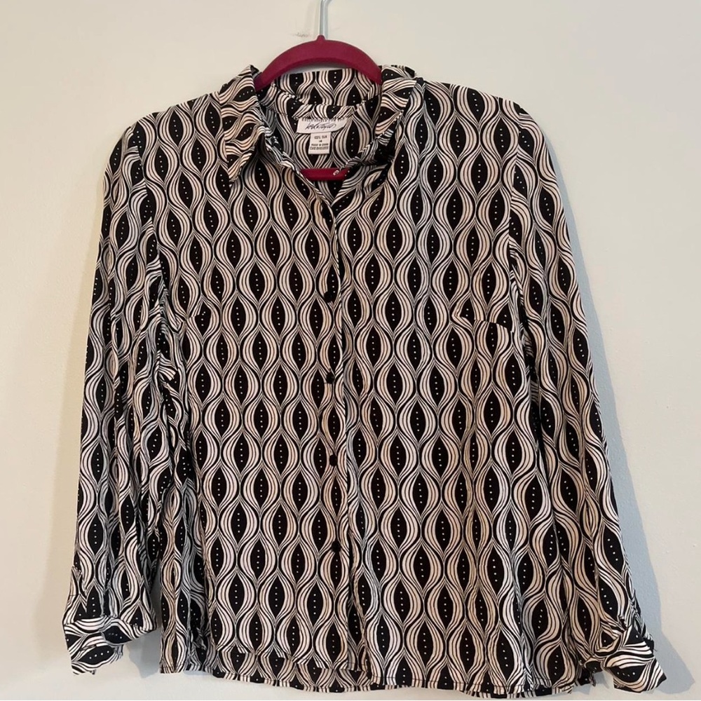 SILK Button-Up Shirt in Black & Cream